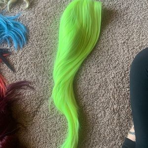 28 inch NEON WIG ❇️❇️❇️ FIRM PRICE